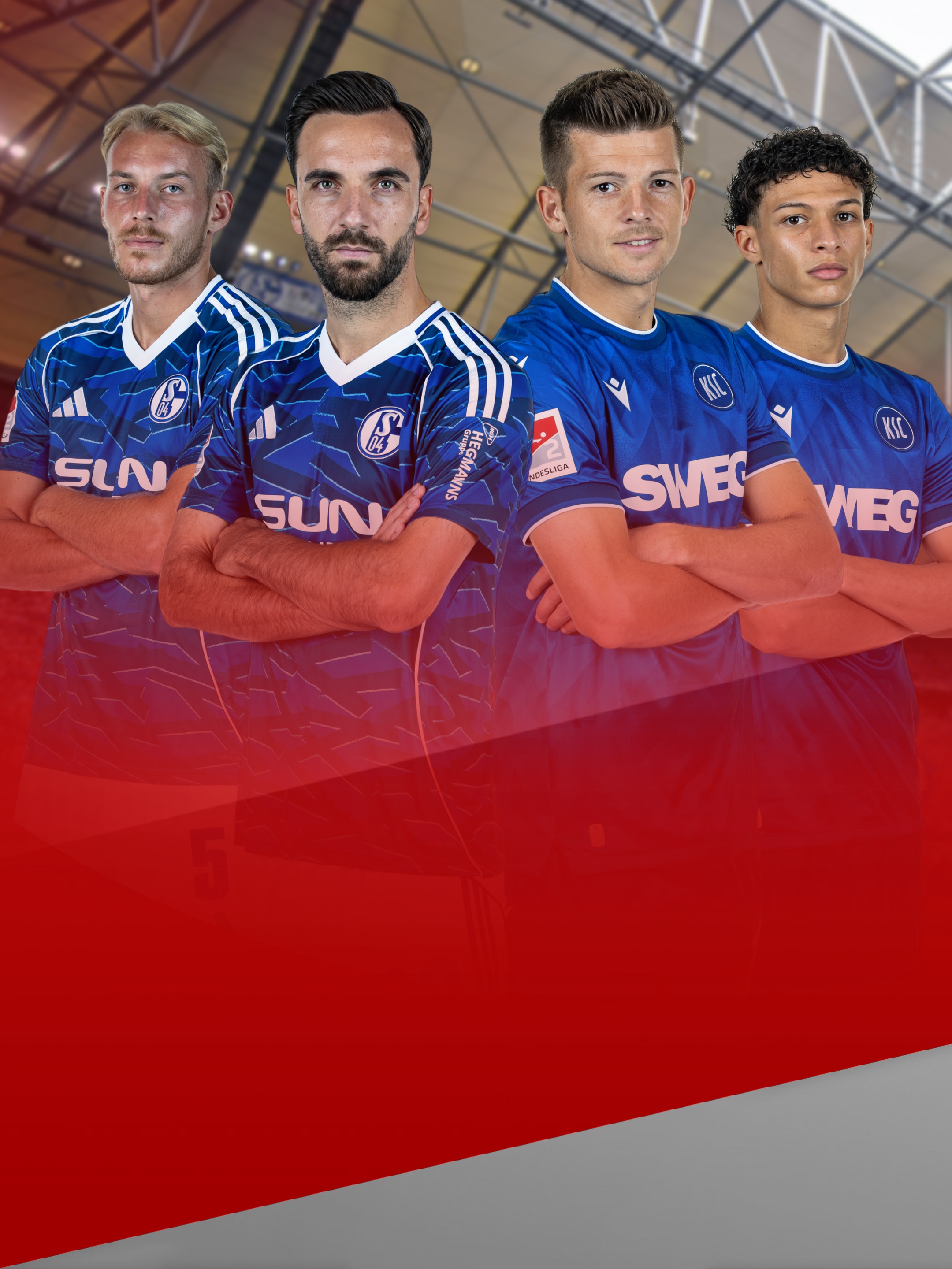 Jeweils zwei Spieler vom FC Schalke 04 und Karlsruher SC